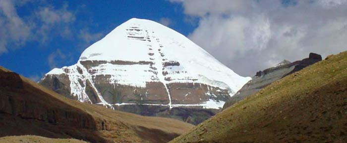 Kailash je skutečně monumentální